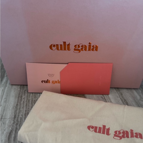 Cult Gaia Blue Woven Clutch - Picture 10 of 12